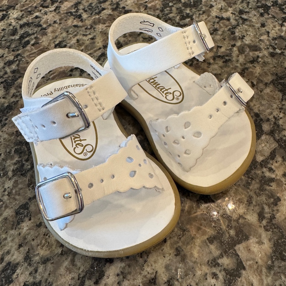 EUC Footmates Ariel White Sandals Baby Infant Size 1